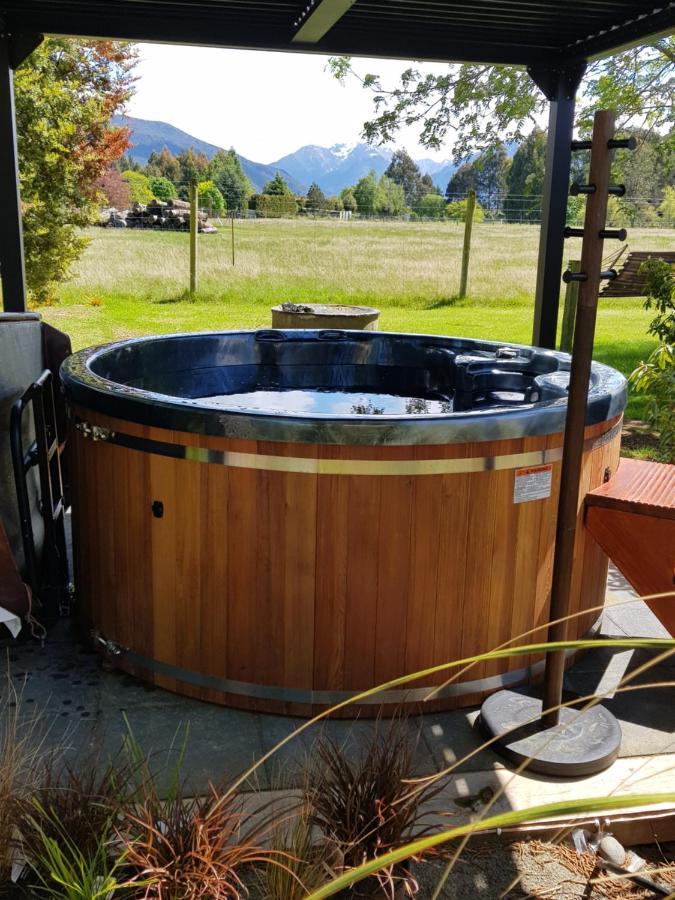 Alpine Rock B&B Te Anau Luaran gambar