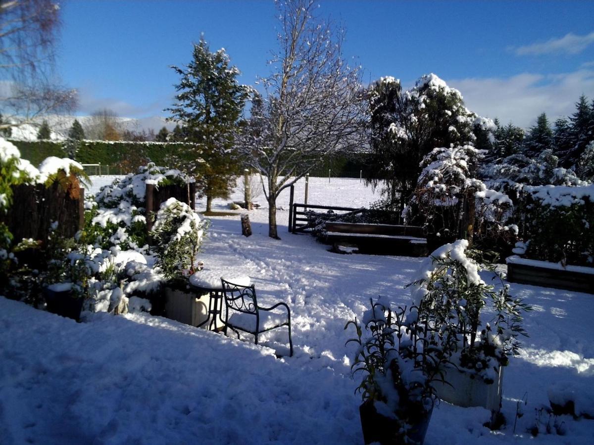 Alpine Rock B&B Te Anau Luaran gambar