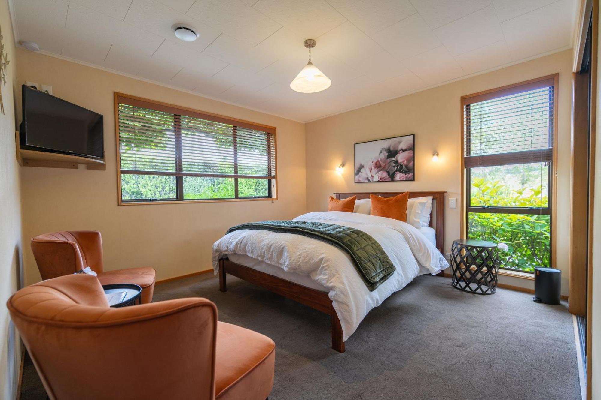 Alpine Rock B&B Te Anau Luaran gambar