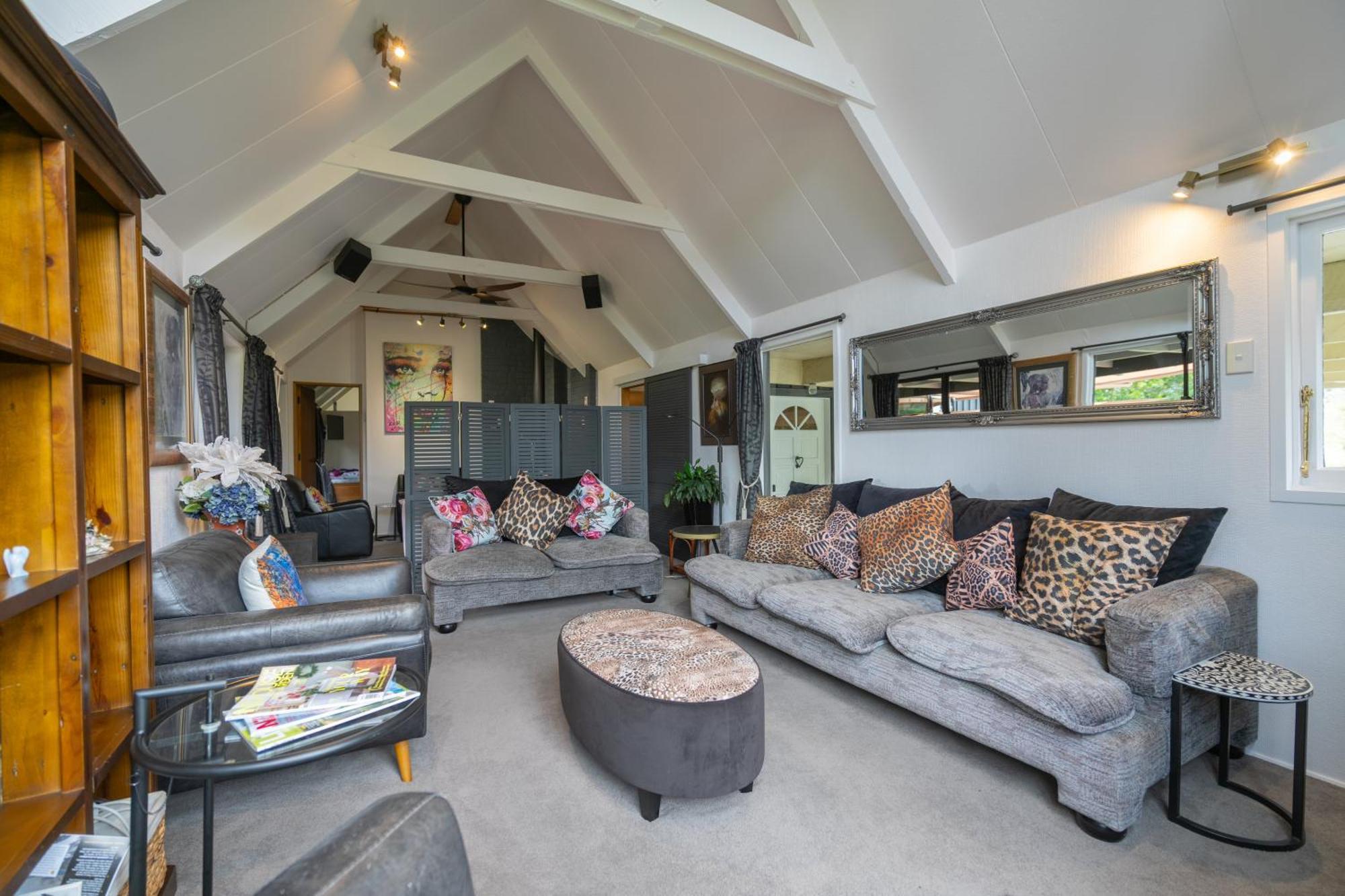 Alpine Rock B&B Te Anau Luaran gambar